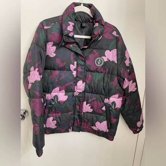 Skechers Jackets & Blazers - Puffer jacket